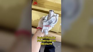 Couvercle de refroidisseur d'huile ME014779 pour MITSUBISHI Canter 4D31 4D32
