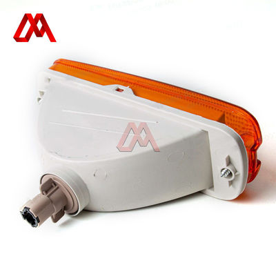 1-82210203-1 1-82210202-1 1-82210-202-1 1822102031 1822102021 front flash lamp for ISUZU CXZ81K 10PE1